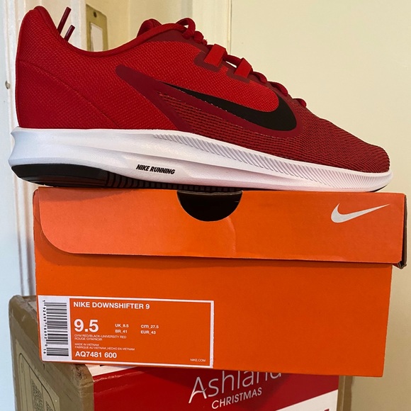 Brand new sneakers - Picture 2 of 3